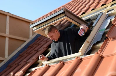 Pose de fenêtres de toit Velux à Turny